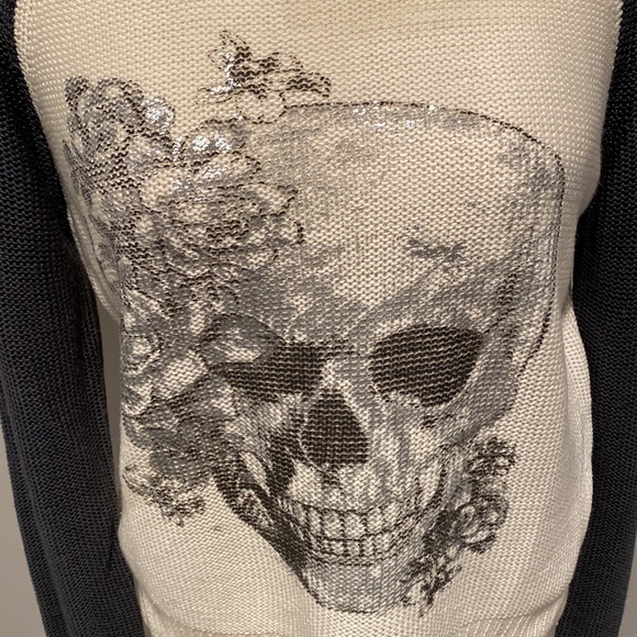 Mudd Skull Sweater Size M (Juniors) - Picture 2 of 13